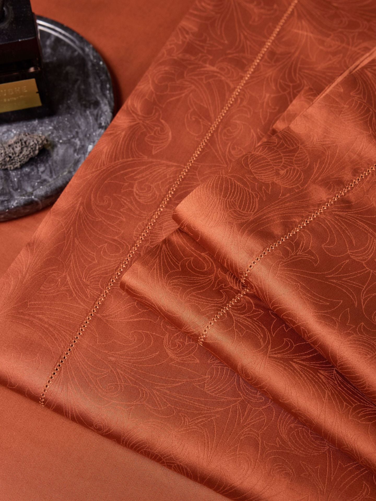 2025 cotton toffee cotton jacquard perforated four-piece set