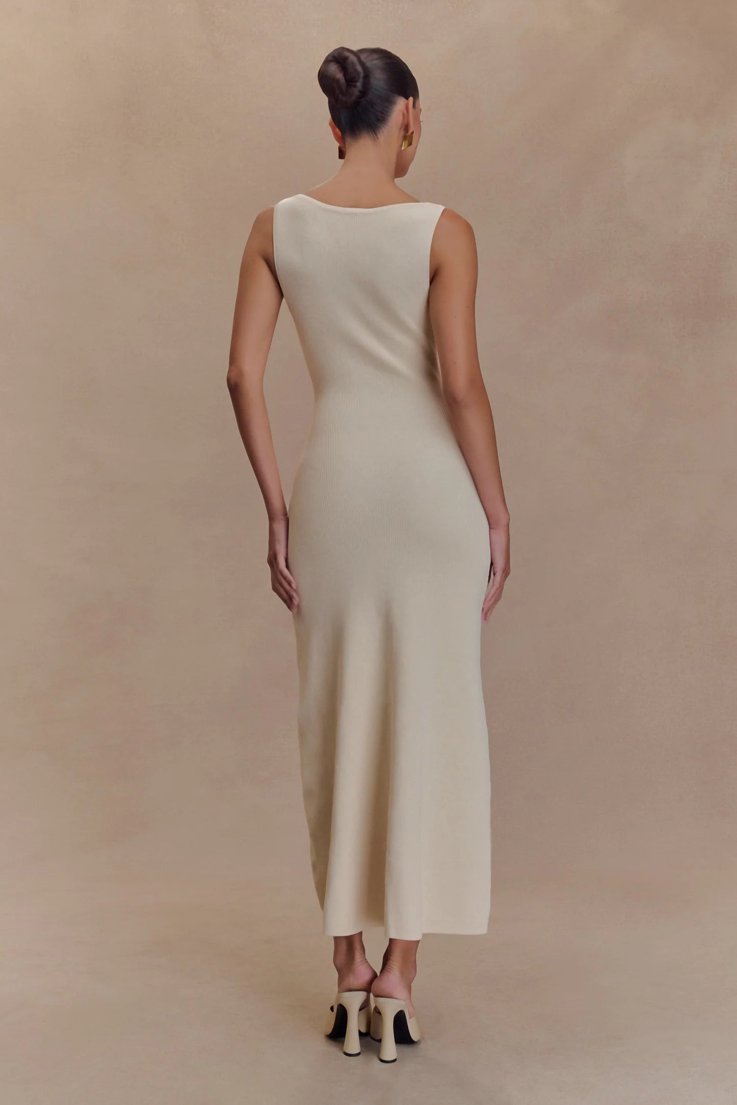 Perla - Ärmelloses Maxikleid mit Knöpfen