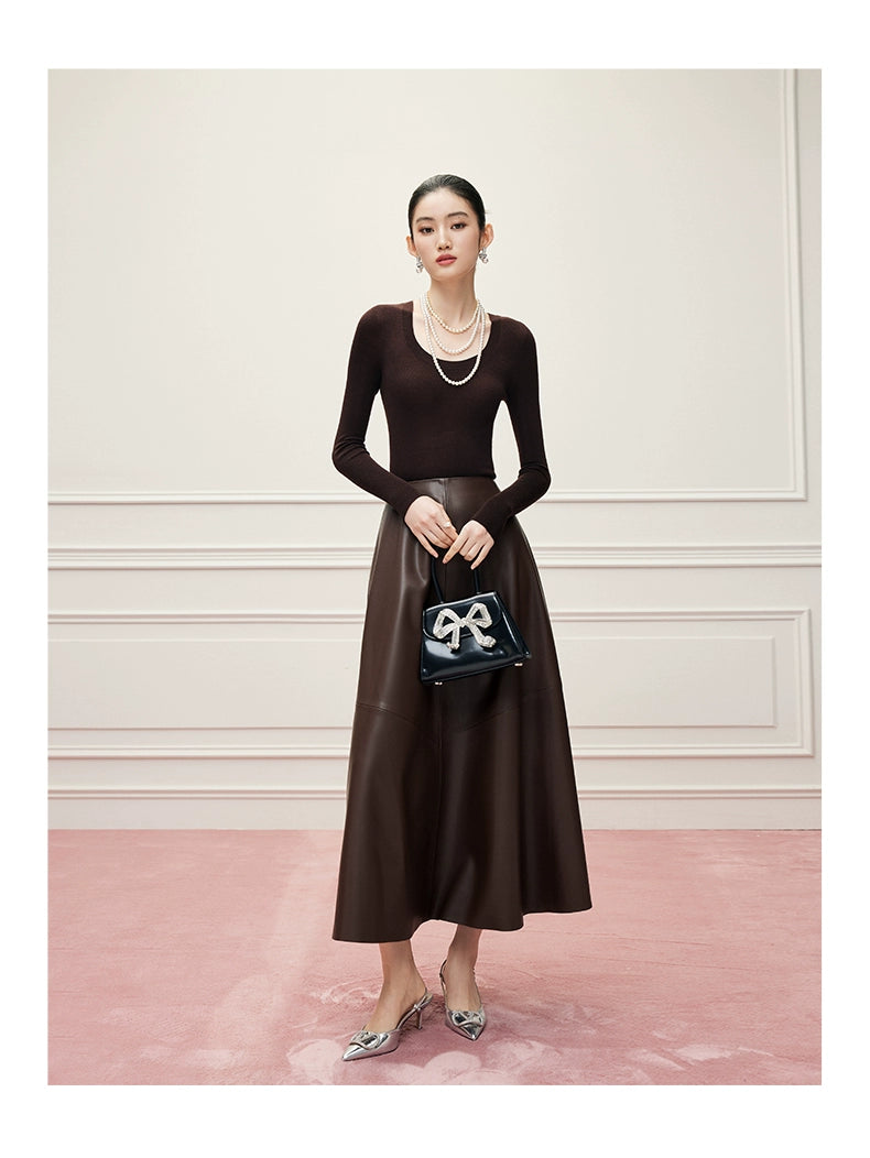 ÉLÉGANCE PURE – MERINO ESSENTIALS COLLECTION