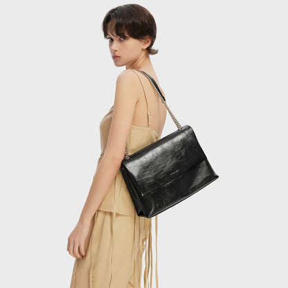 Lumière Métallique – Chain Shoulder Bag