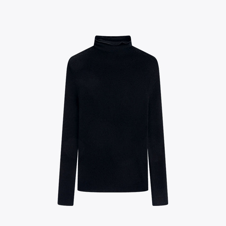 ÉLÉGANCE PURE – MERINO ESSENTIALS COLLECTION