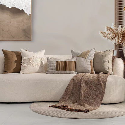 Model Room Pillow – Moderne Noblesse für Ihr Interieur