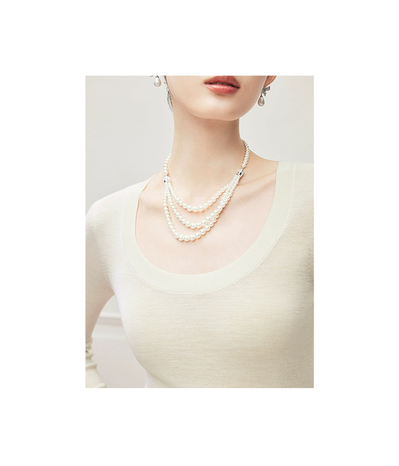 ÉLÉGANCE PURE – MERINO ESSENTIALS COLLECTION