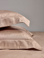 Jacquard perforierte vierteiliges Set