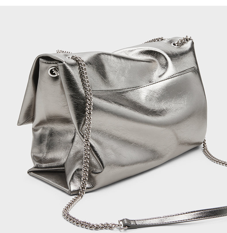Lumière Métallique – Chain Shoulder Bag